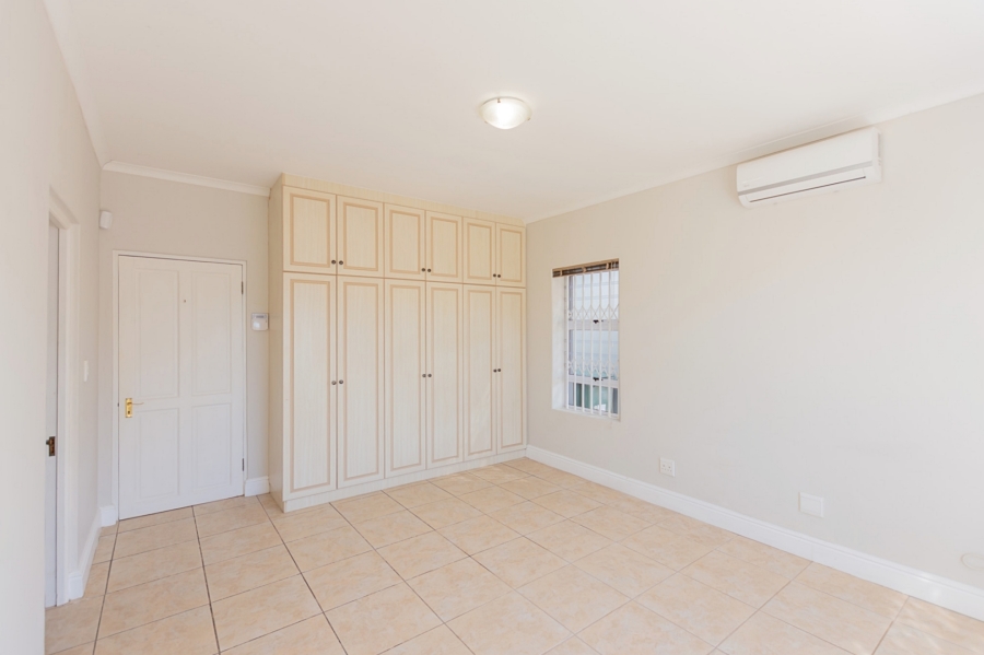 3 Bedroom Property for Sale in Country Club Western Cape